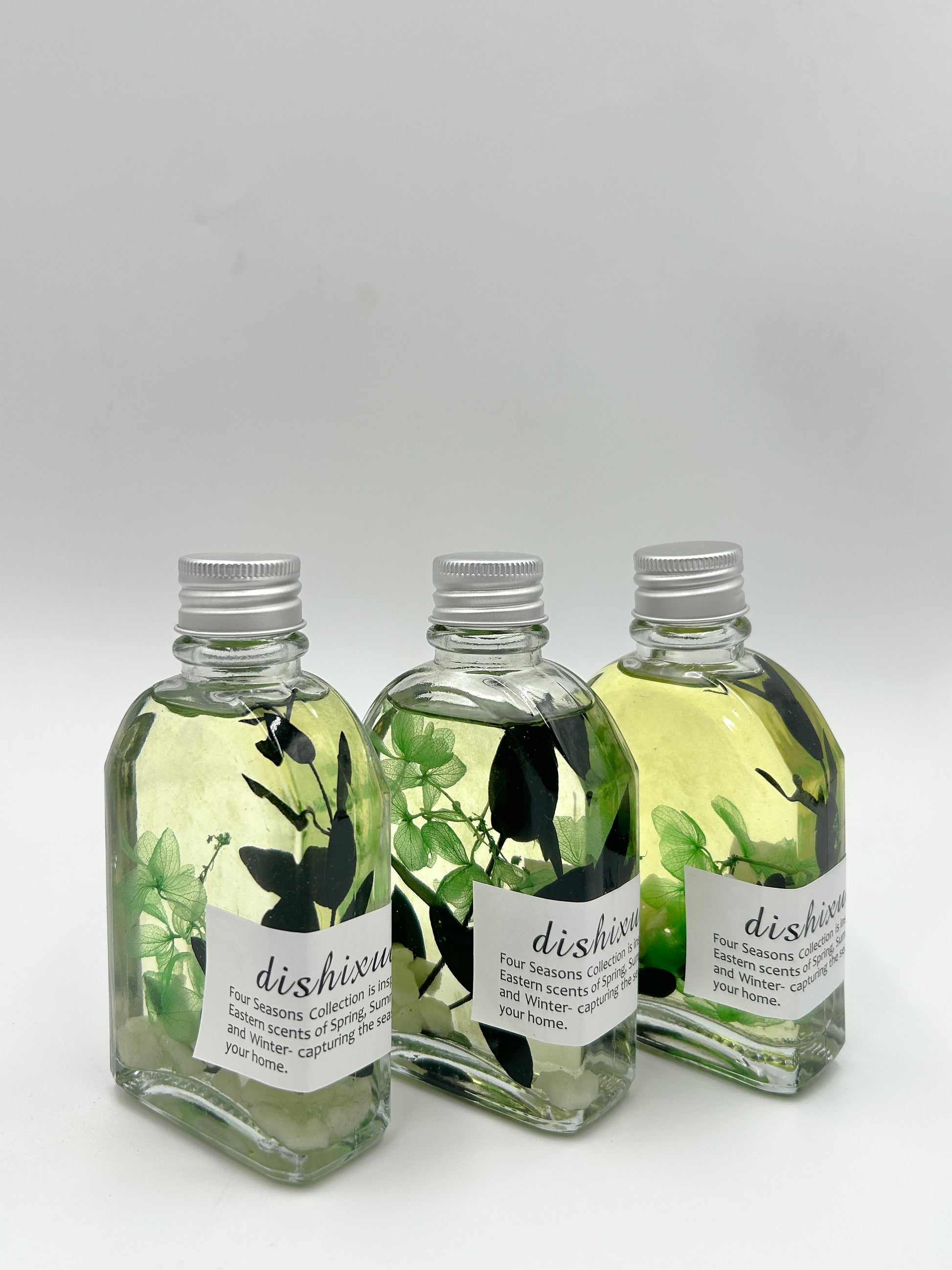 Lime and Basil scented reed diffuser with green dried flowers