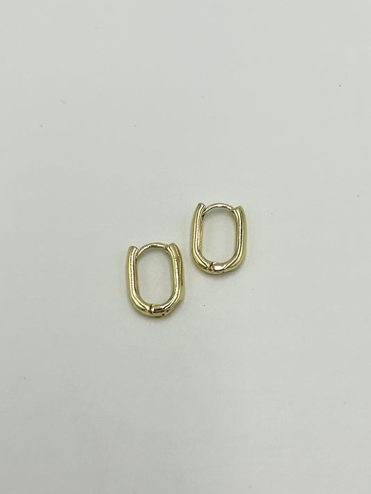 Small Oval Gold Geometric Earring Stylish