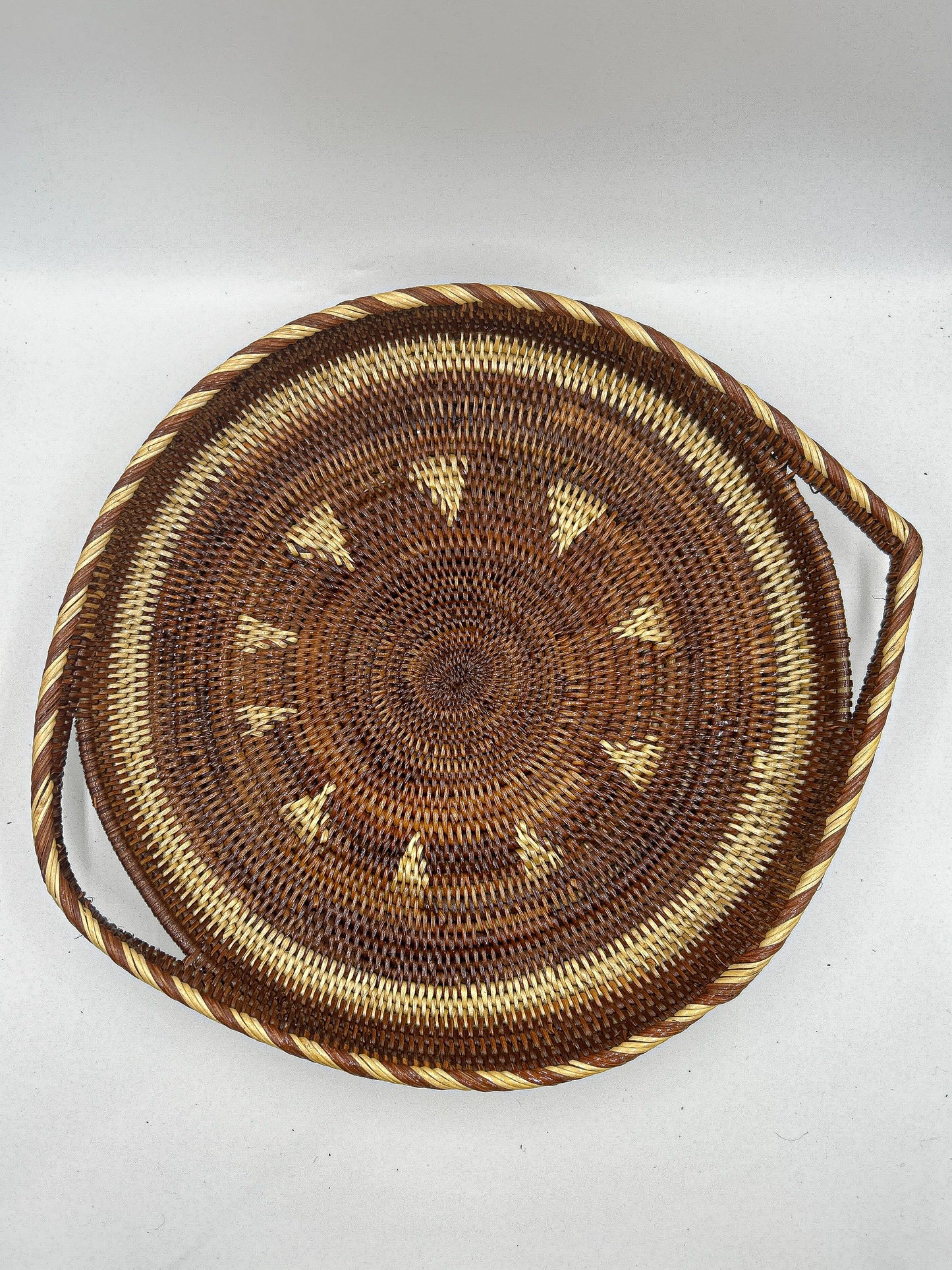 Round Sun Woven Serving Tray