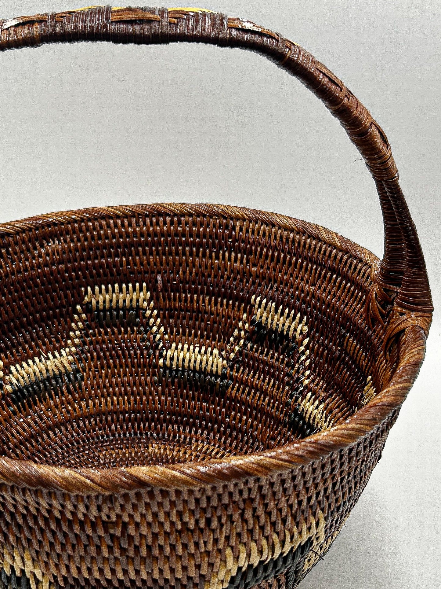 Simple Woven Basket with Handle