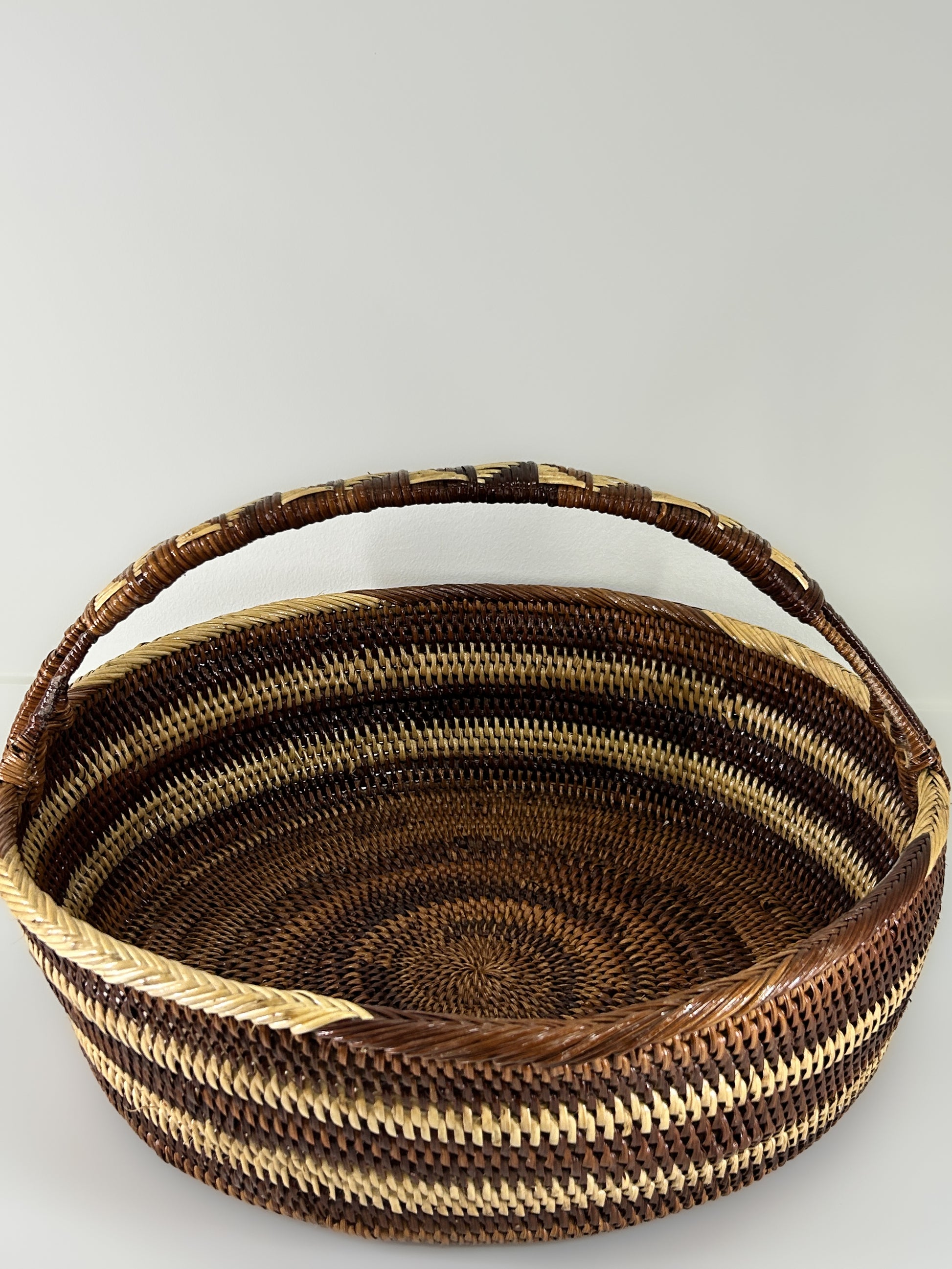 Stripe Round Handwoven Basket with Handle from Papua New Guinea