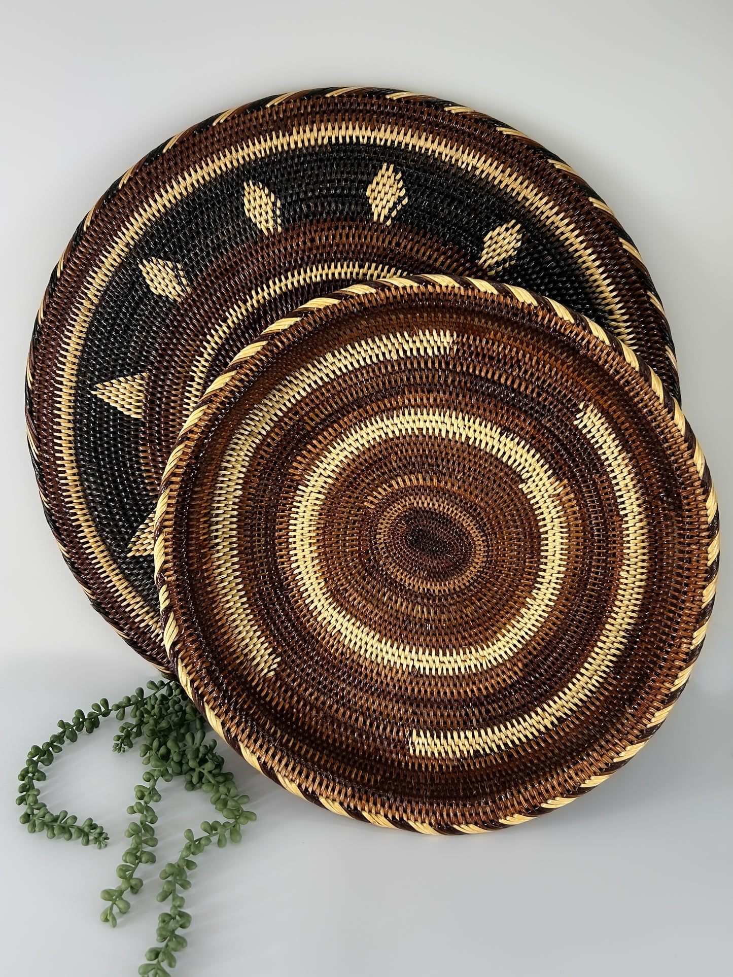 Brown and Cream Handwoven Circle Tray from Papua New Guinea